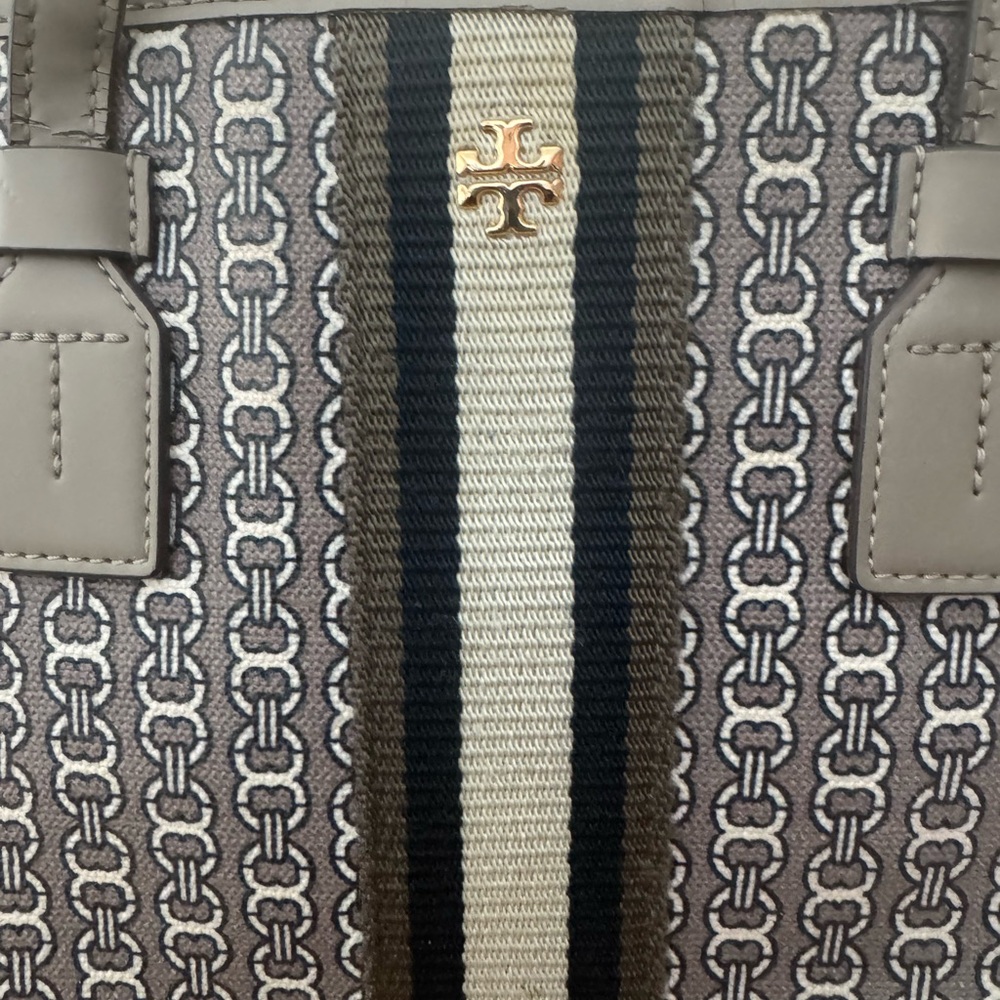 Tory Burch Gemini Tote Purse Bag Taupe/Navy with duster bag - Picture 4 of 9